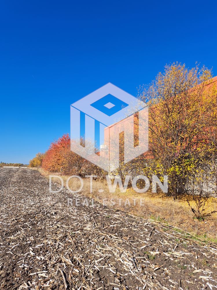 Plot of land for sale, v. Prolesha, next to the Coca-Cola factory - 0